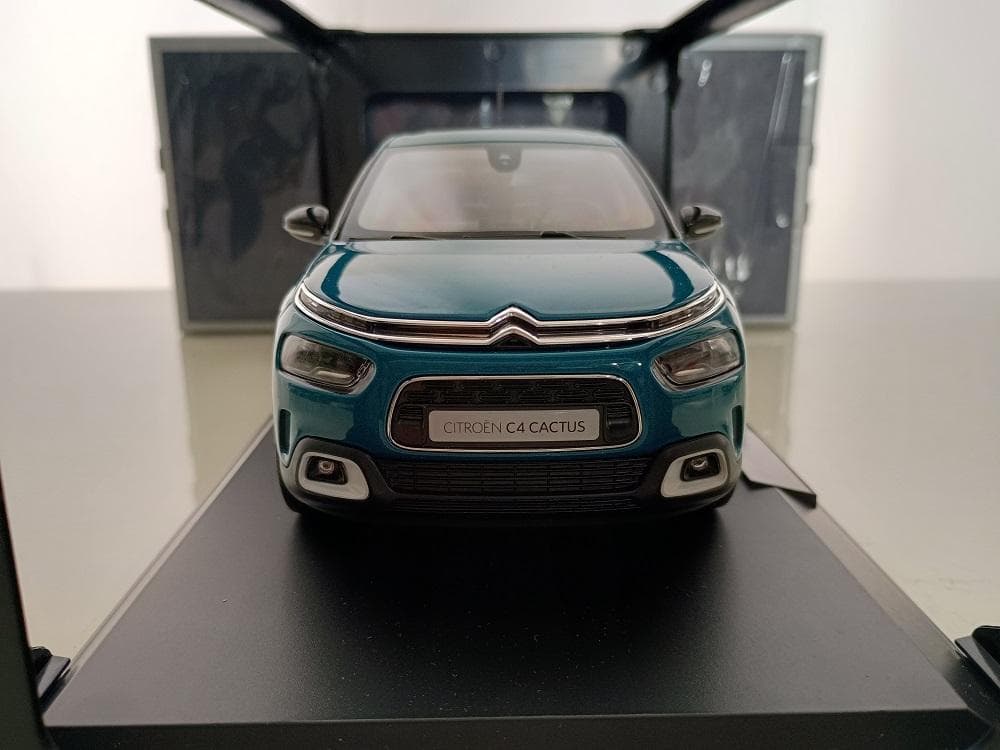 ノレブ シトロエン Citroen C4 カクタス 2018 1/18