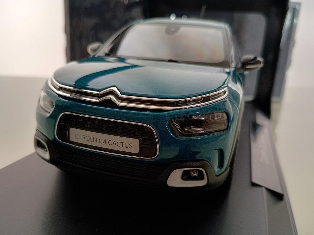 ノレブ シトロエン Citroen C4 カクタス 2018 1/18