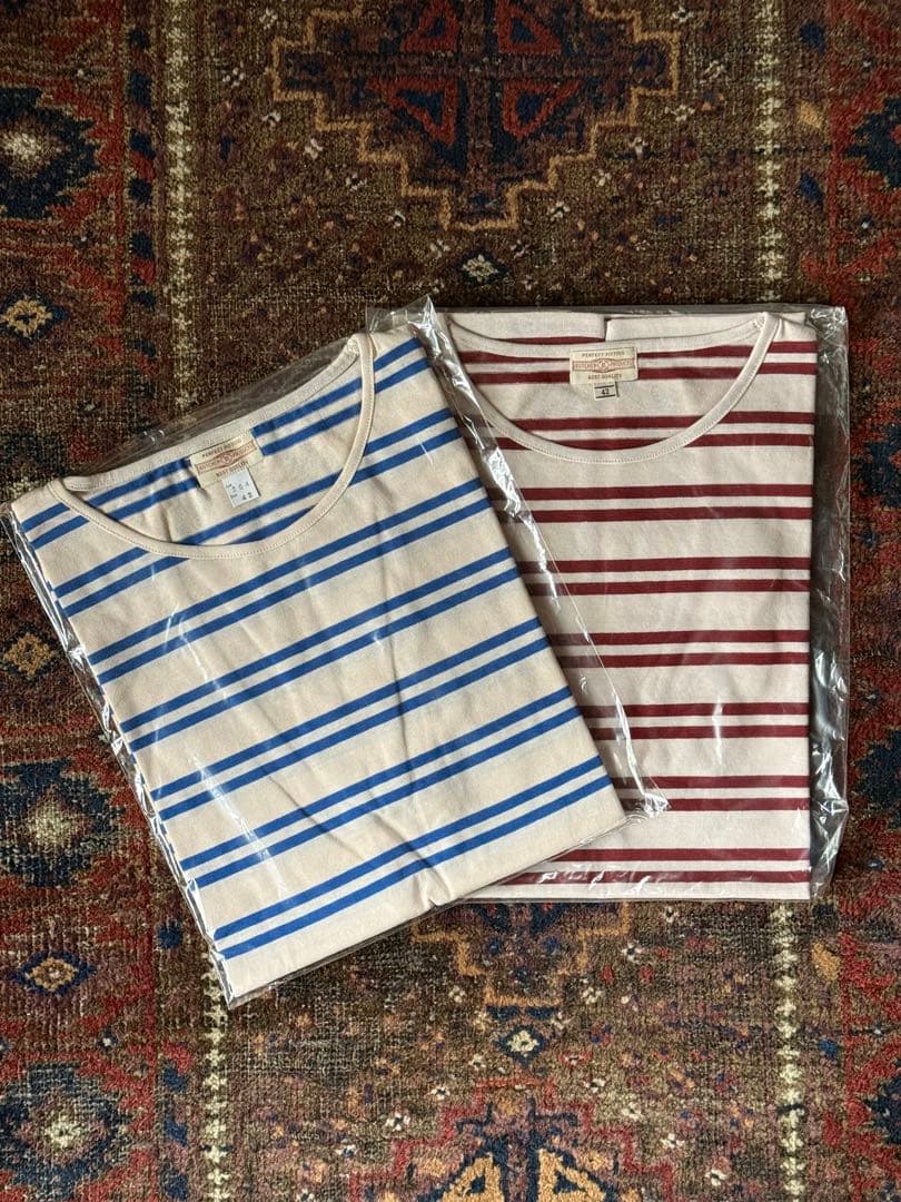 トップス At Last YOUNG BORDER TEE