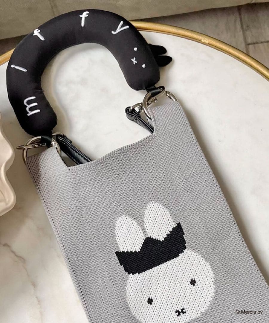 latte✩.*˚Miia miffy ニットトークバッグ 黒