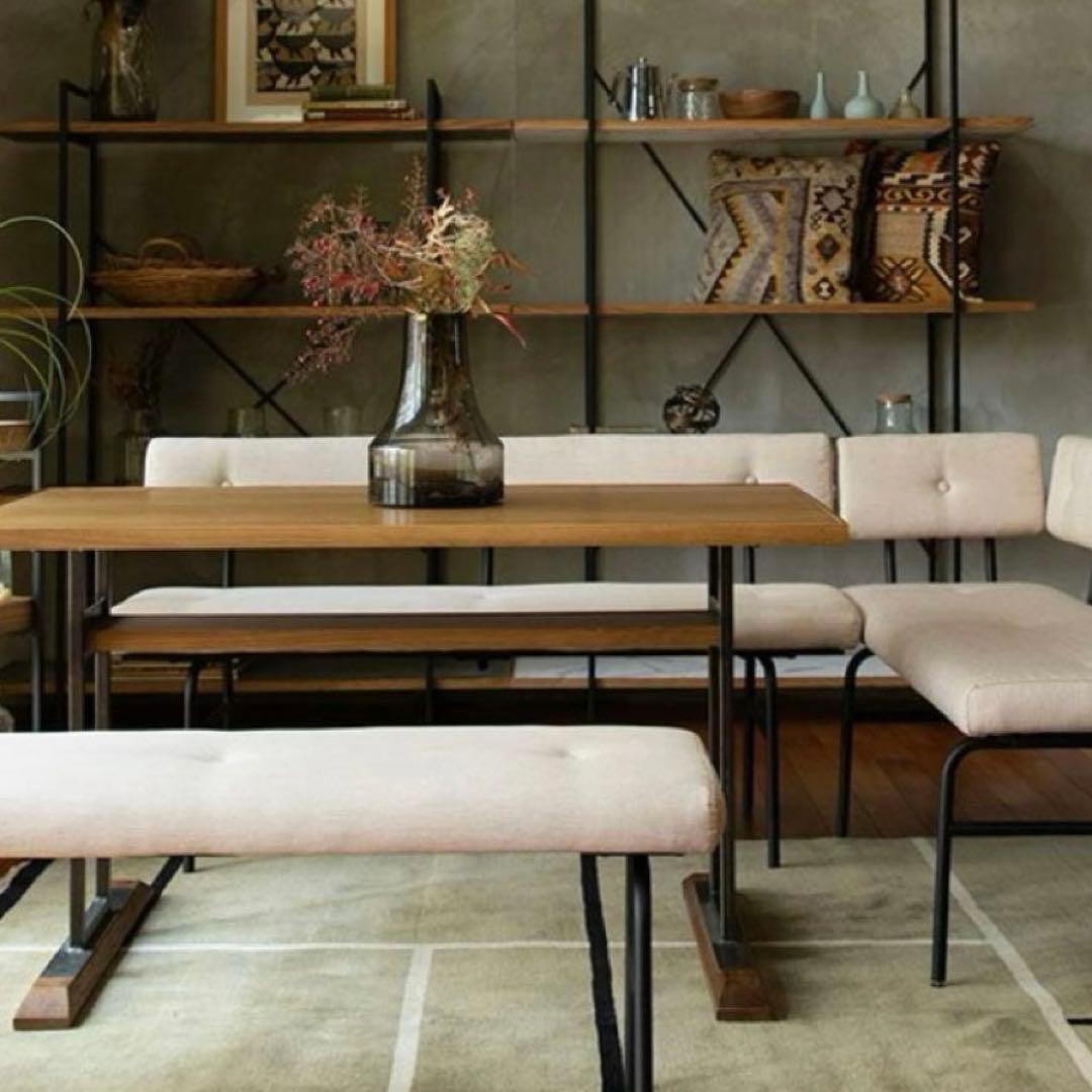 アデペシュ　サムノルド　ダイニングソファ　ベンチ　ブラック