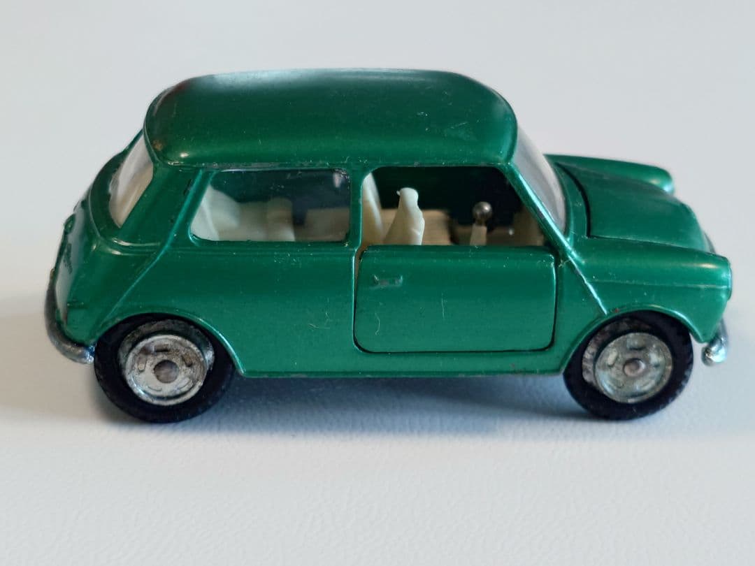 MEBETOYS 　A-28 MINI MINOR INNOCENTI