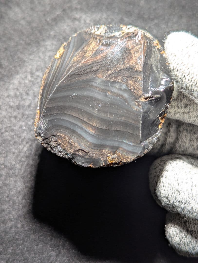 【原石】十勝石玲瓏　北海道産レインボーオブシディアン　十勝石　玲瓏石