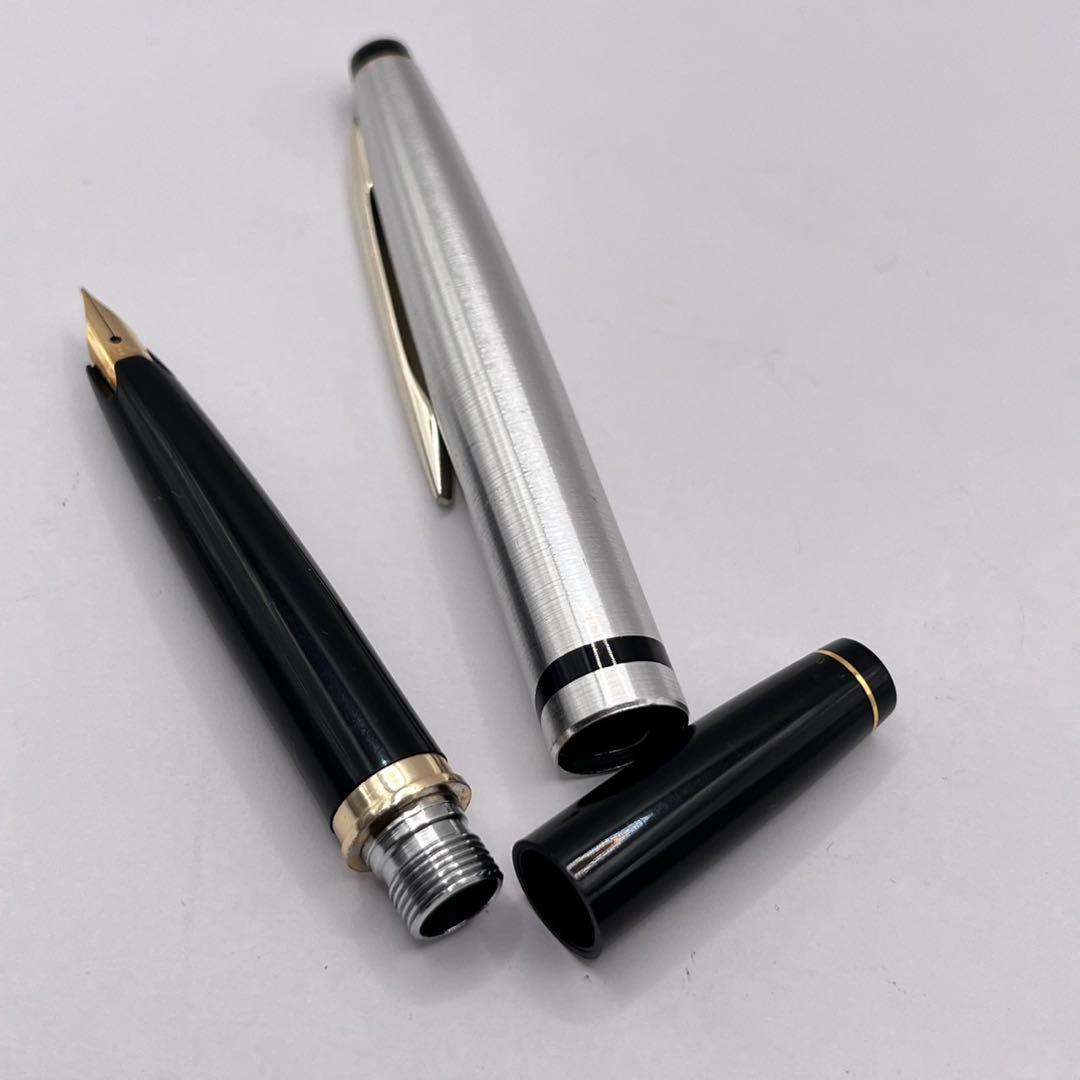 SAYLOR セーラー　万年筆 18Kゴールドペン先 黒