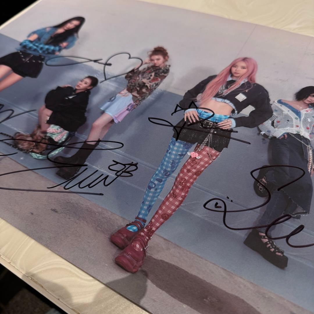 MEOVV EVERLINE 全員直筆サイン ポスター