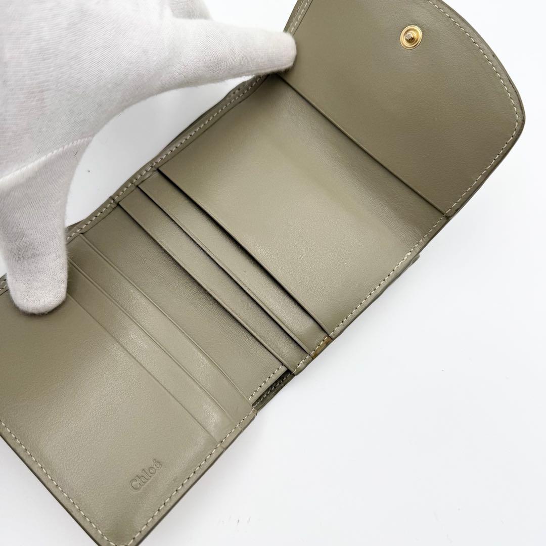 美品✨ Chloe 3つ折り財布 クロエC マルチカラー カーキベース 付属品