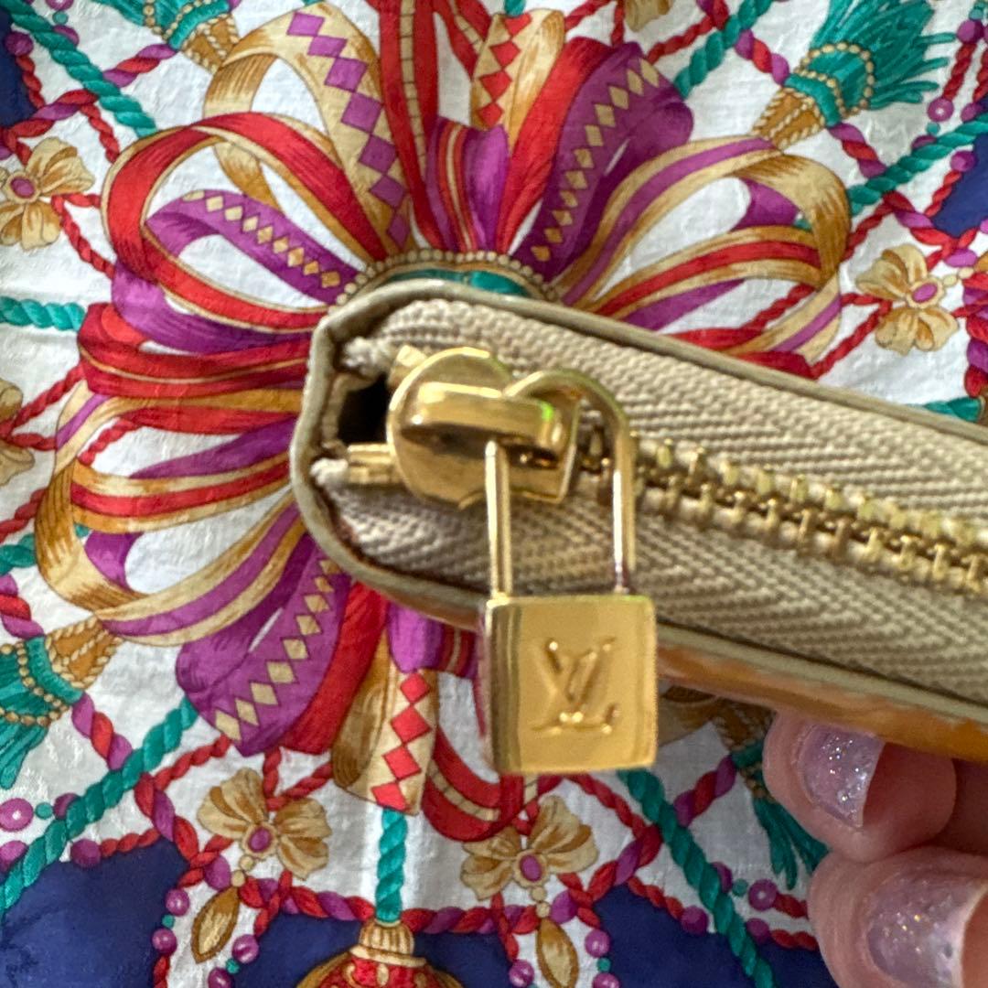 Louis Vuitton イエロー 二つ折り財布