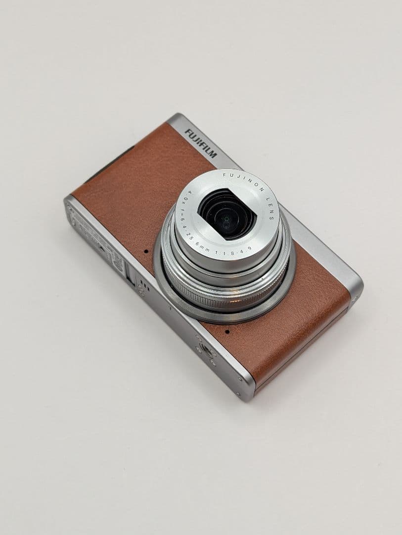 FUJIFILM XF1 シルバー ブラウン 美品