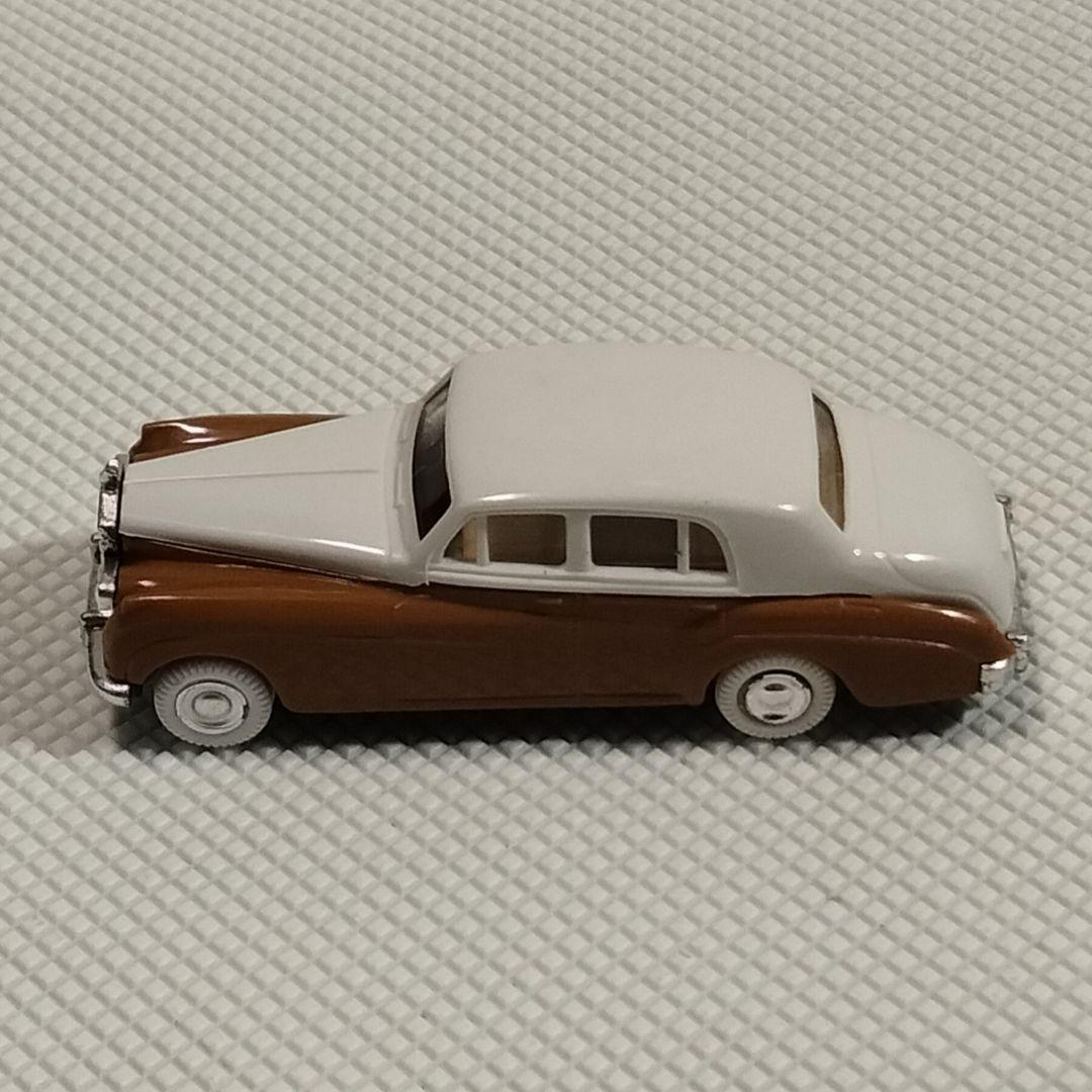 4872 Revell Praline ロールスロイスファントム 1/87