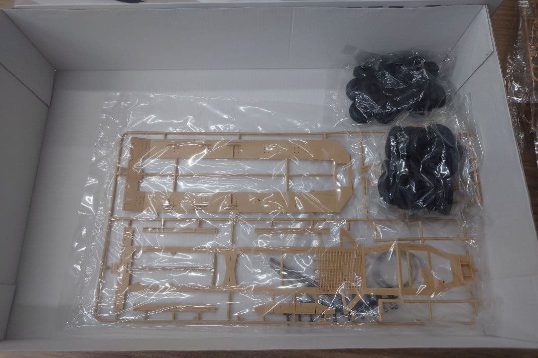 M911 C-HET (8X6) & MKJセミトレーラー