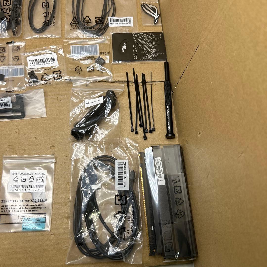 マザーボード ASUS ROG Maximus Z890 Extreme