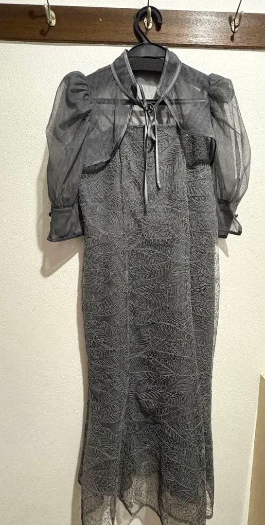 【LEJA】スパンコール刺しゅうボタニカルマーメイドケープボレロ付き