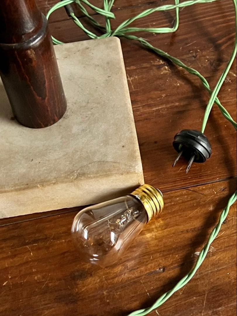 貴重！アンティークアーム木製のスタンドランプ　戦前スタンドライト　卓上ライト