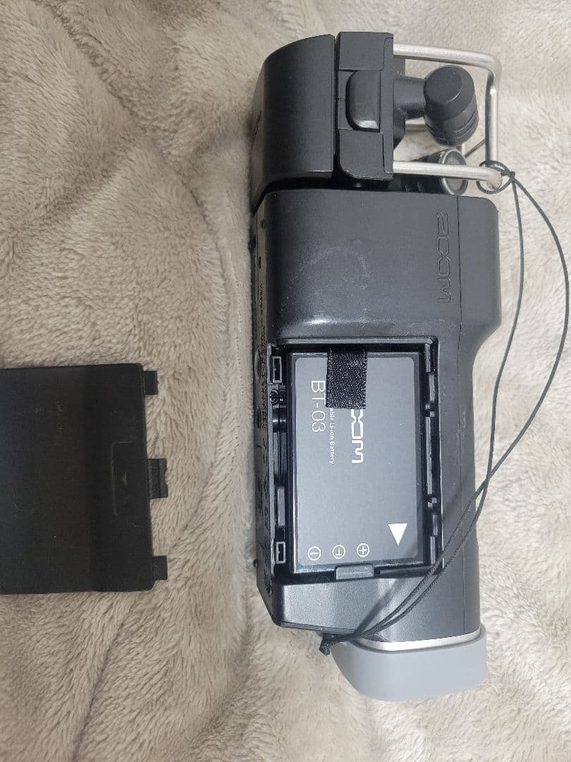 ZOOM/ハンディビデオカメラレコーダー　本体のみ/Q8