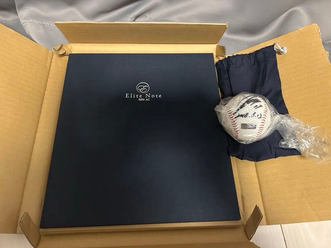 m*a様 今井達也選手プロ初勝利記念サインボール