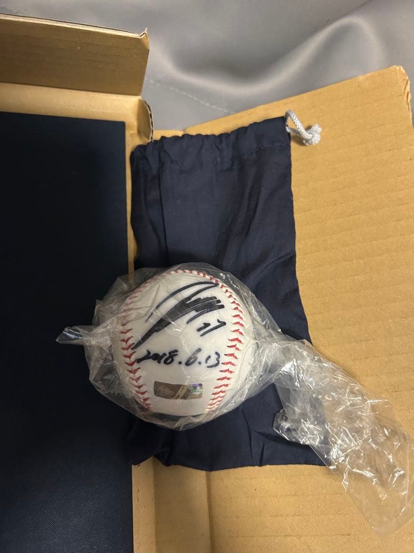 m*a様 今井達也選手プロ初勝利記念サインボール