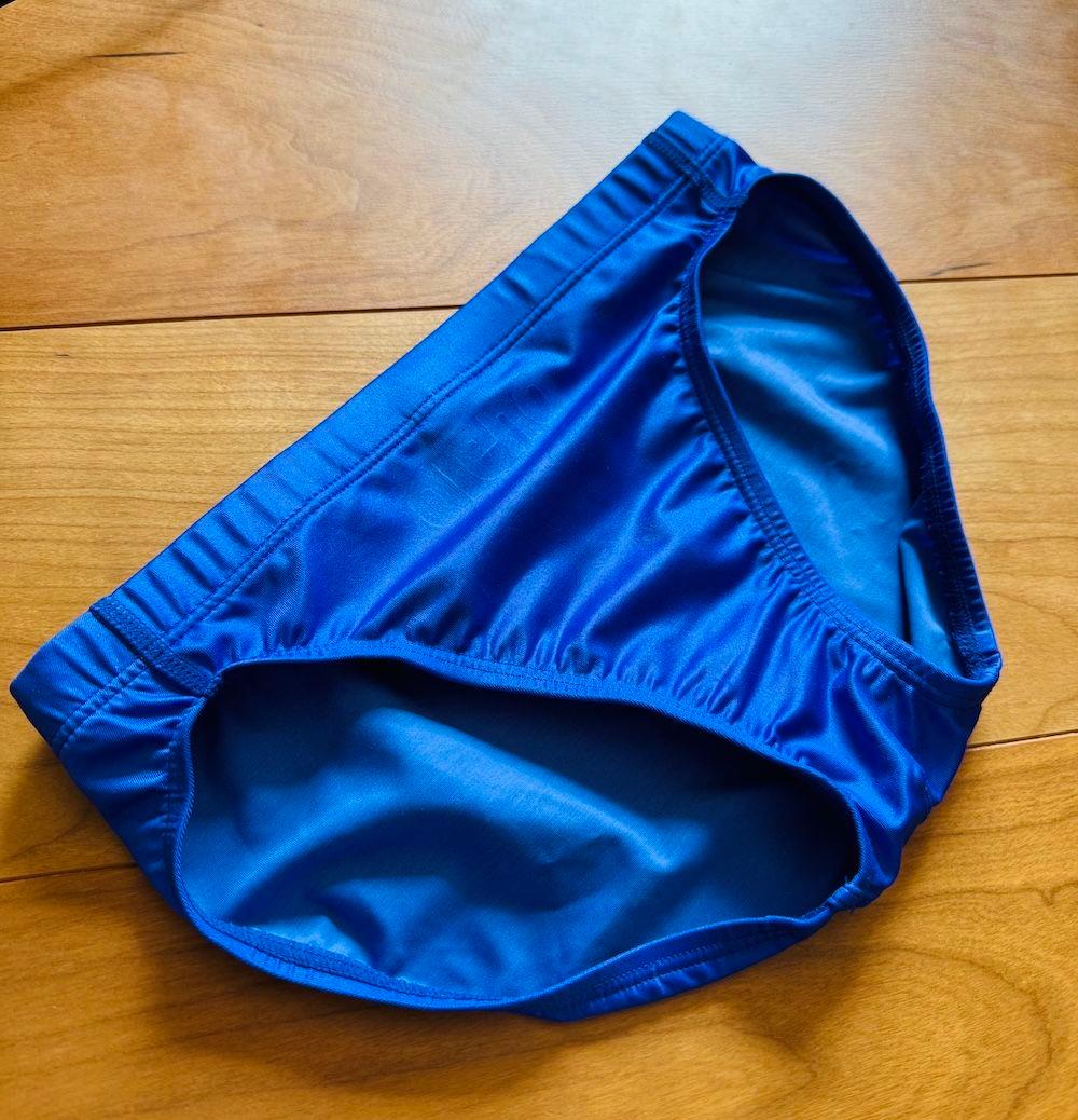 【美品】arena シン・レボリューション　NUX　ブルー　超光沢　競パン M