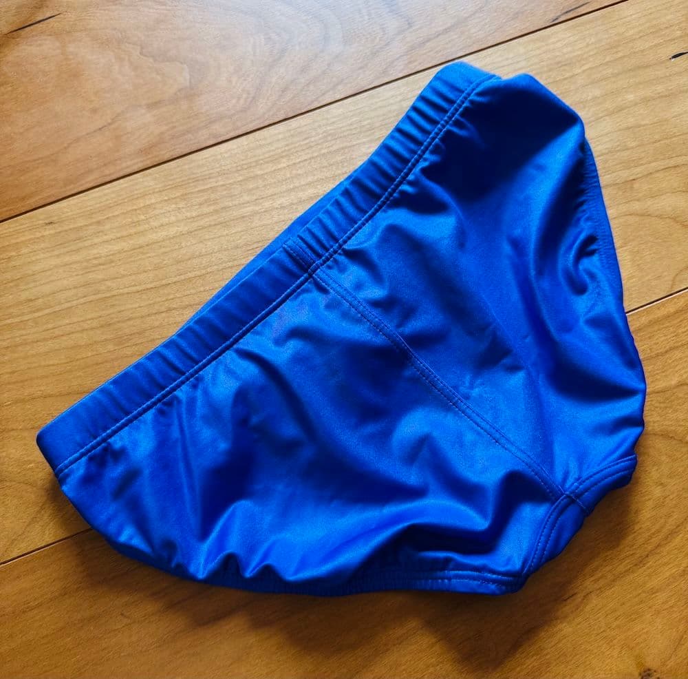 【美品】arena シン・レボリューション　NUX　ブルー　超光沢　競パン M