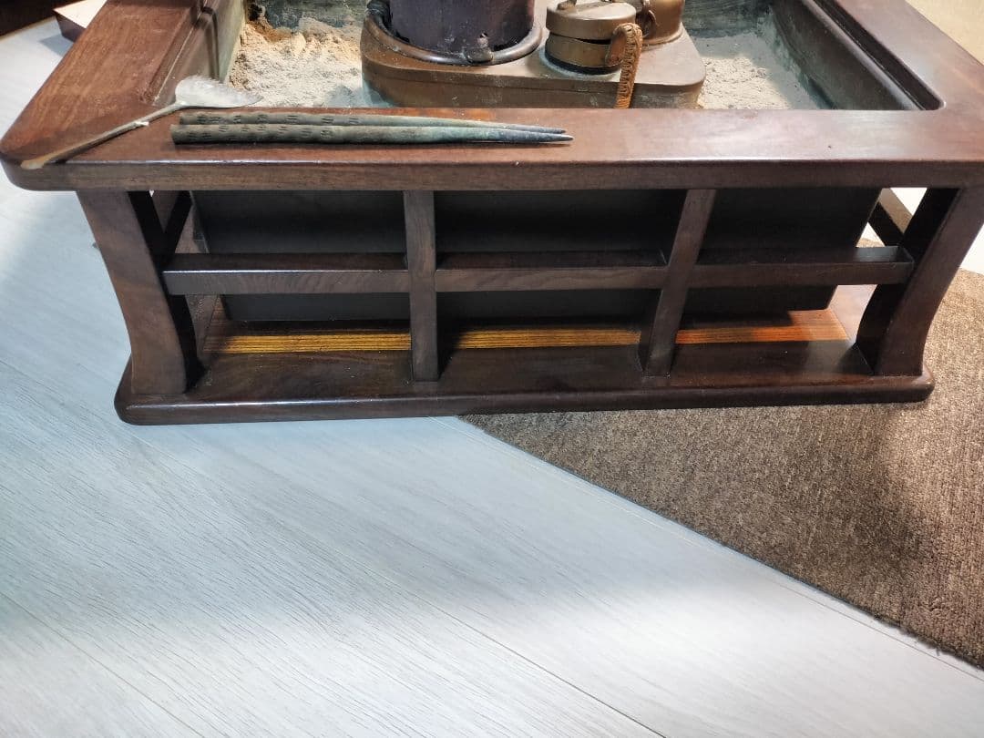 伝統的な日本の火鉢