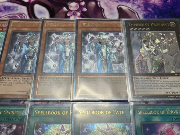 遊戯王 英語版 北米版 EU版 魔導書 レリーフ