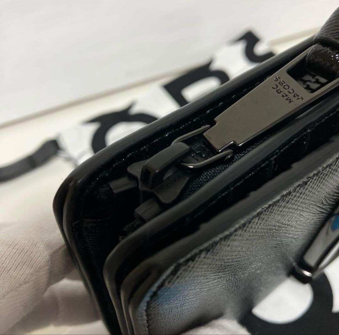 MARC JACOBS マークジェイコブス　二つ折り財布