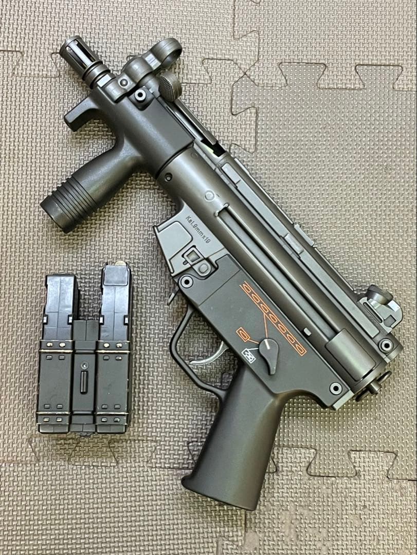 東京マルイ MP5K クルツ　メタルペイント、フルメンテ済み、ライトカスタム