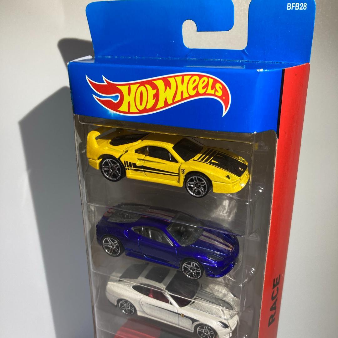 ホットウィールフェラーリ5PACK【BFB28】未開封ミニカー