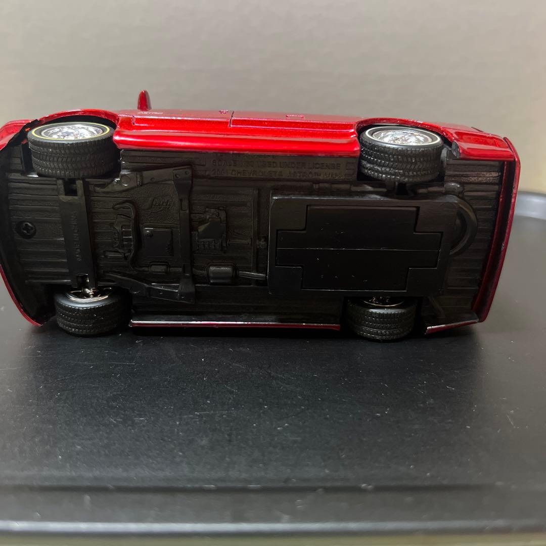 シボレーアストロ　プルバックカー　赤