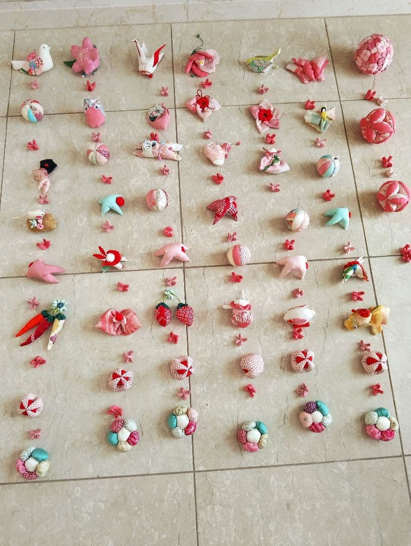 吊るし飾り　　台高さ　130センチ　 ２個掛け用　ハンドメイド