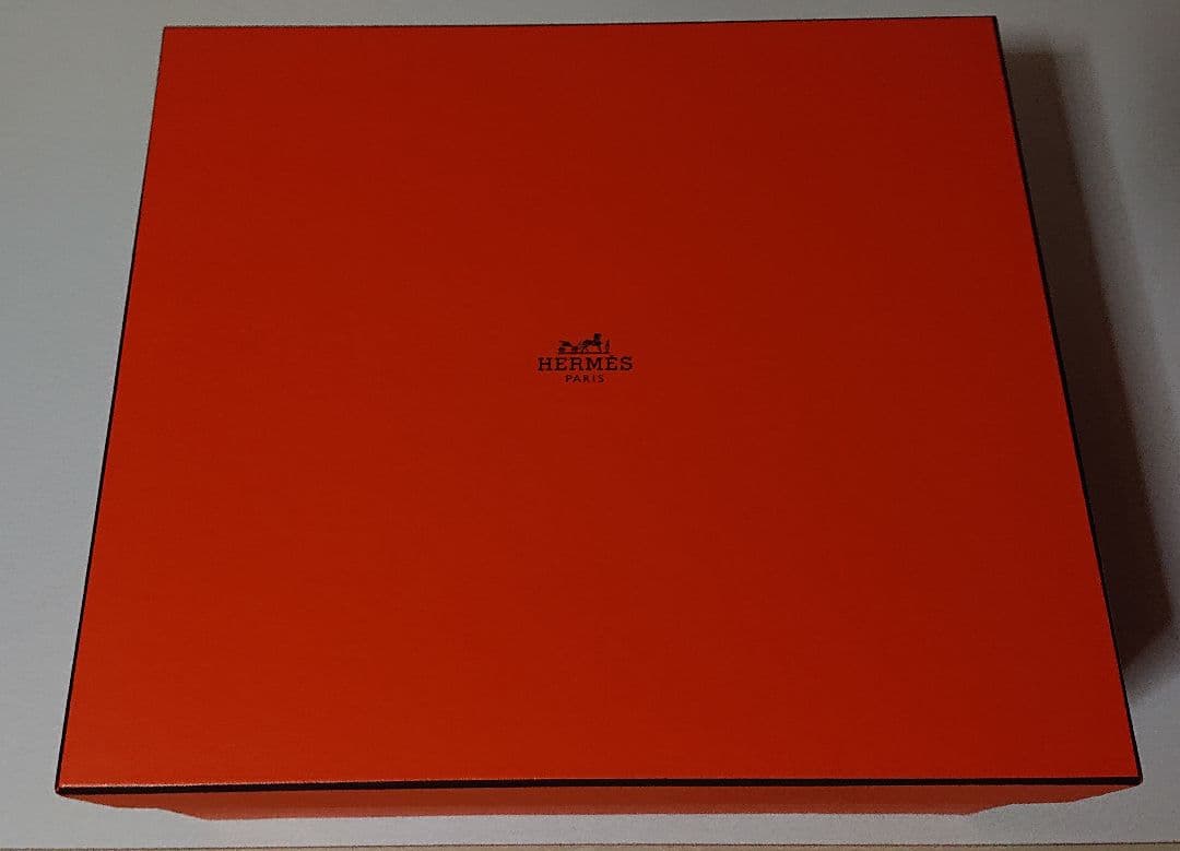 HERMES 空き箱 約39×35×18,2cm