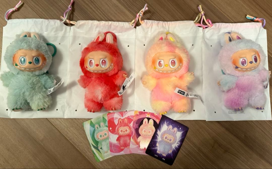 【再再値下げ】ラブブ4体セット