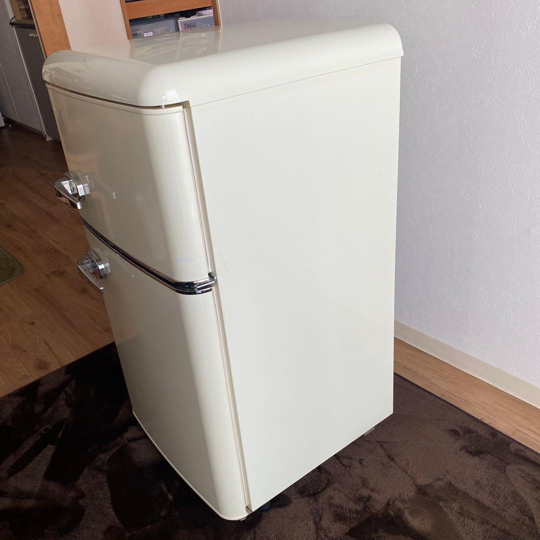 小型冷蔵庫　2ドア　81L