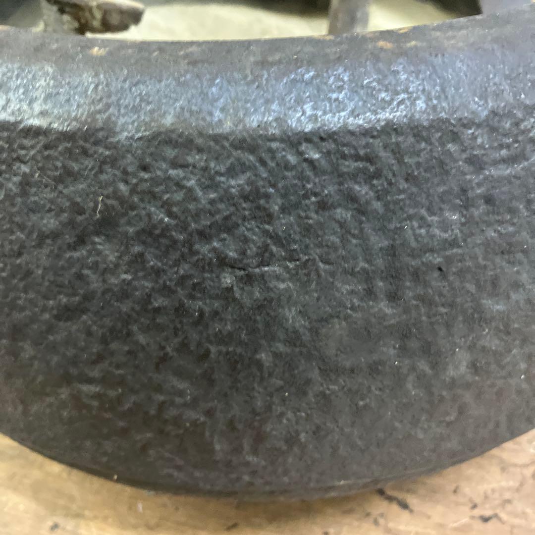 D-壁 昭和レトロ 茶道具 鉄製 風炉釜 丸型 共箱付き 釜環付き 骨董 古美術