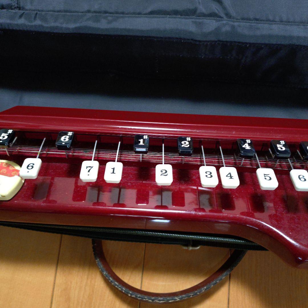 大正琴 赤 6弦 ケース付き