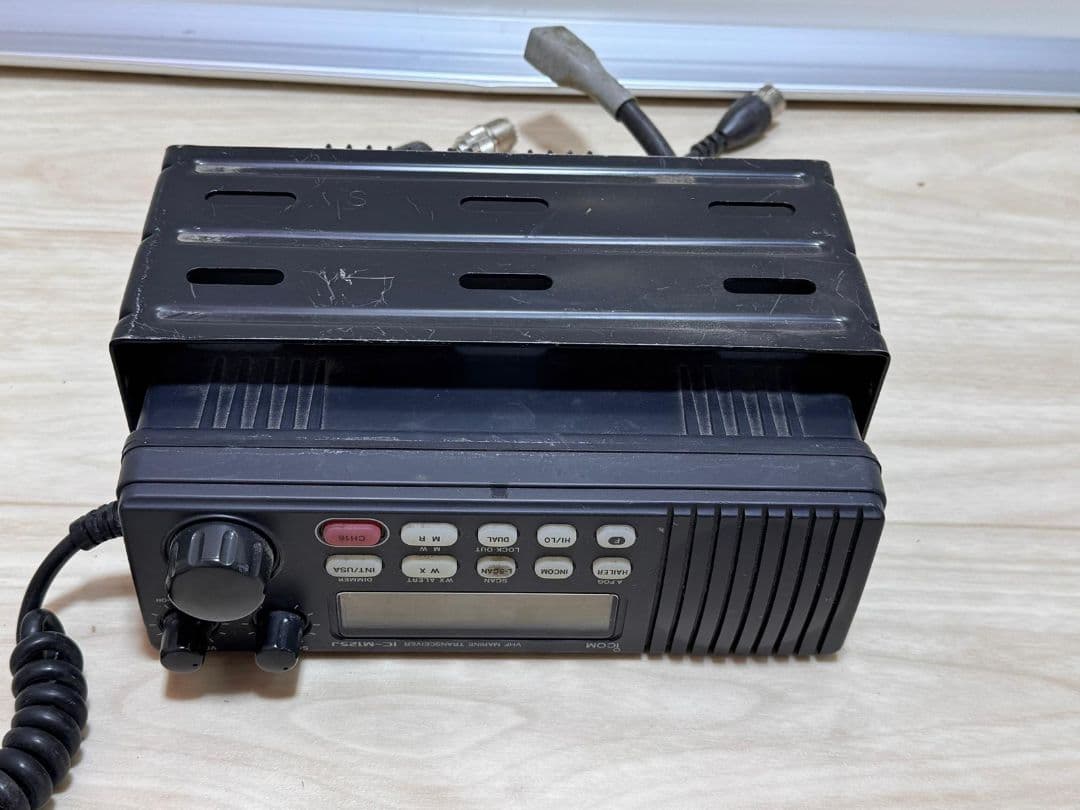Icom VHFトランシーバー IC-125J 動作確認済み