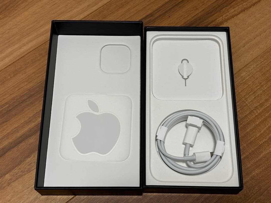 iphone 12 pro 128GB 箱付き 未使用の画面保護フィルム付き