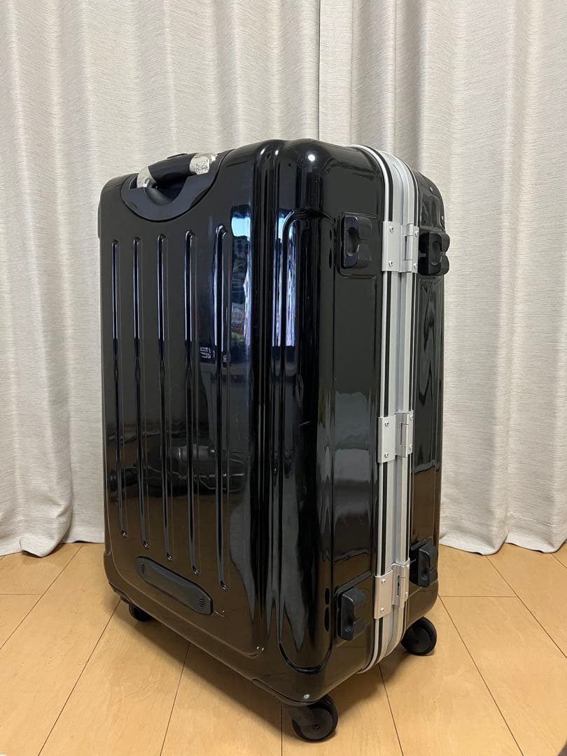グリフィンランド製 スーツケース Lサイズ