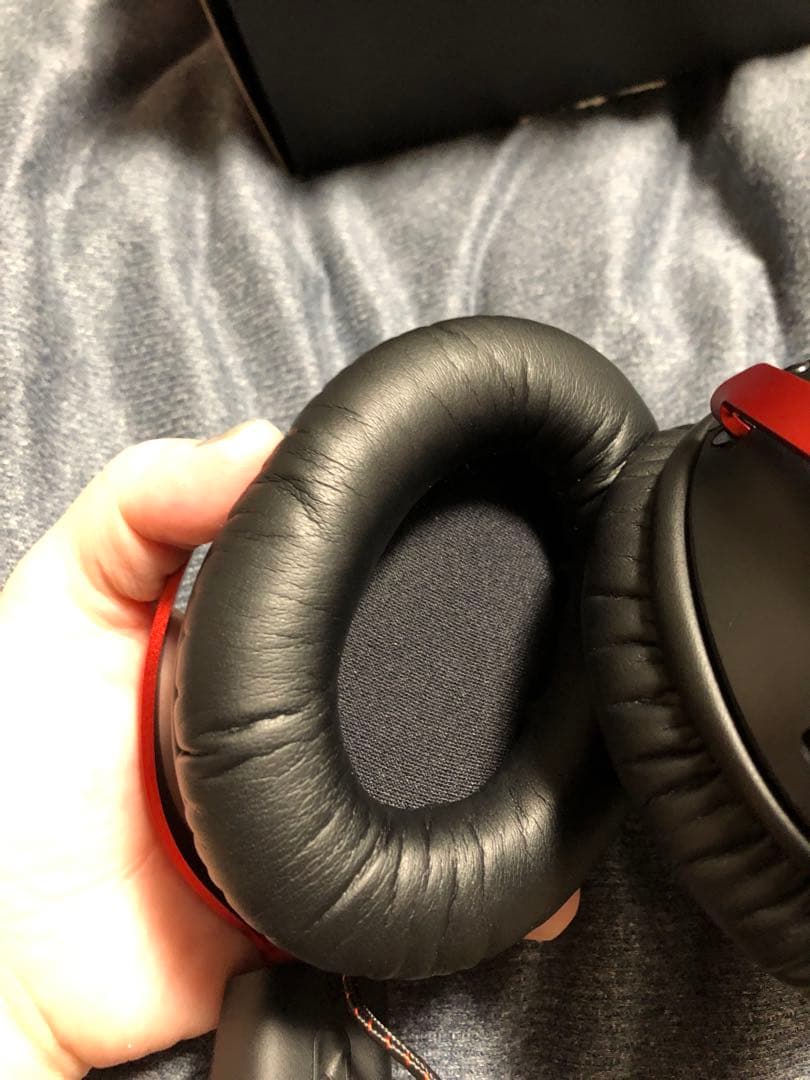 ヘッドホン HyperX Cloud III