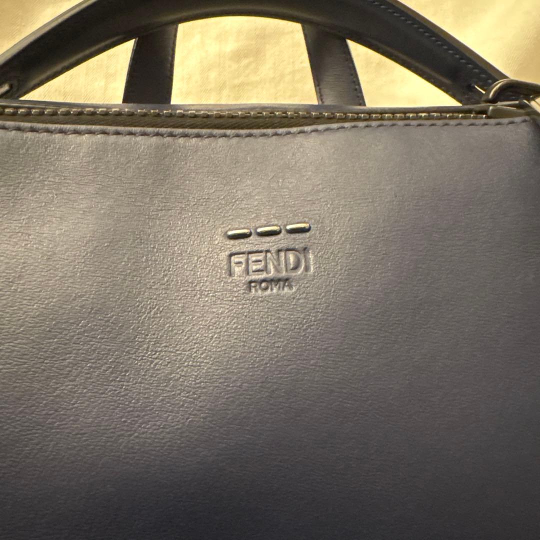 【新年価格】FENDI ネイビー ビジネスバッグ