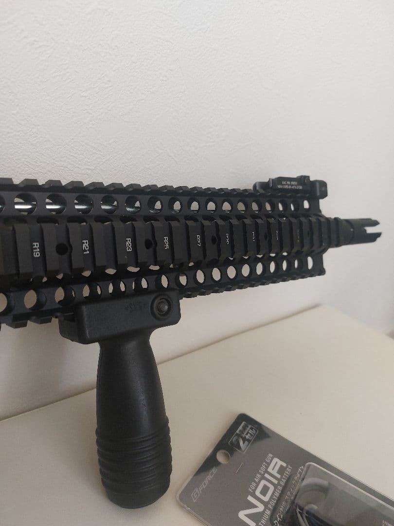 東京マルイ レシーライフル　次世代電動ガン