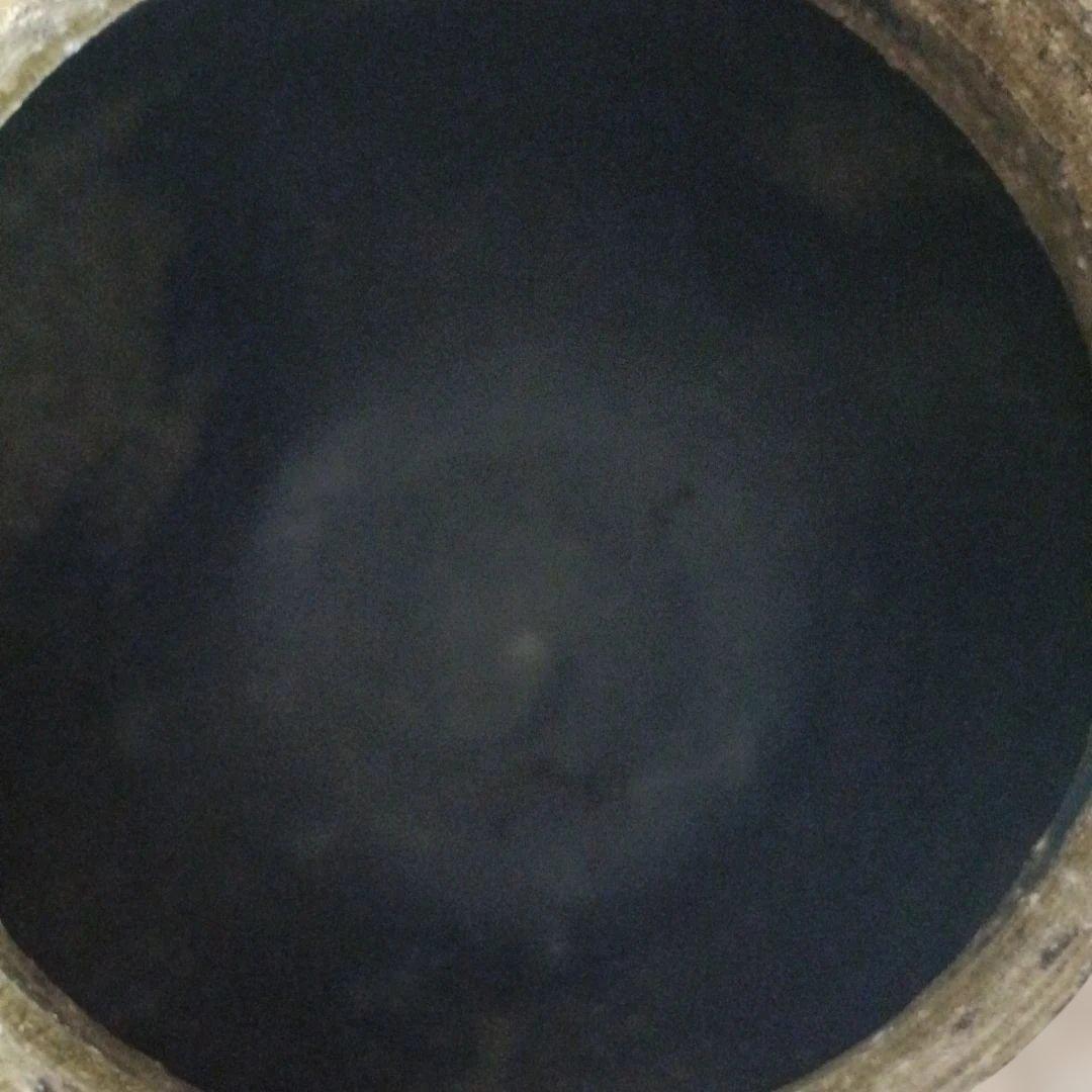 大きい壺　花瓶　焼き物　桜皮細工 の台座付き