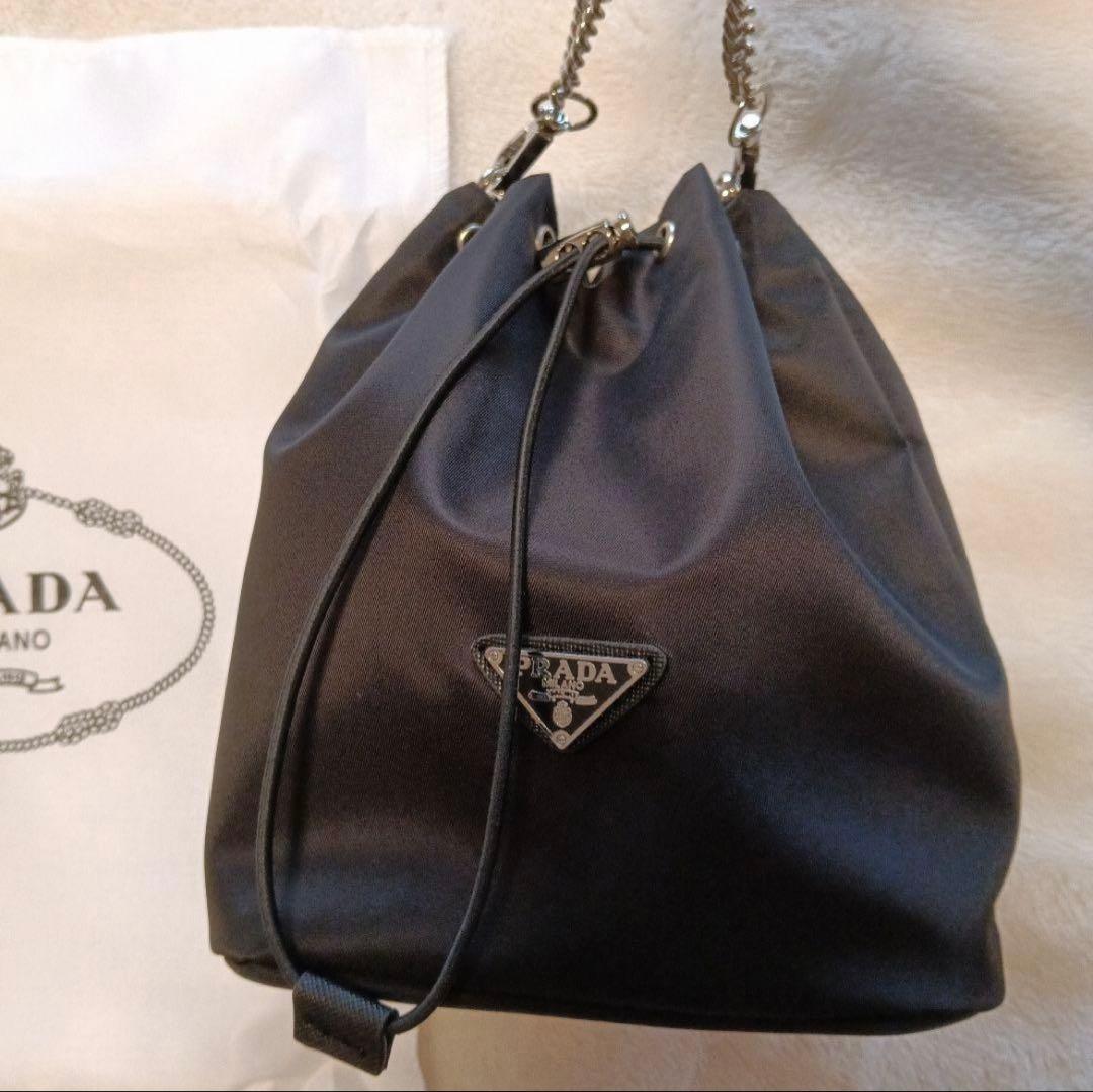 【新品未使用】PRADA プラダ チェーン 巾着バッグ ブラック