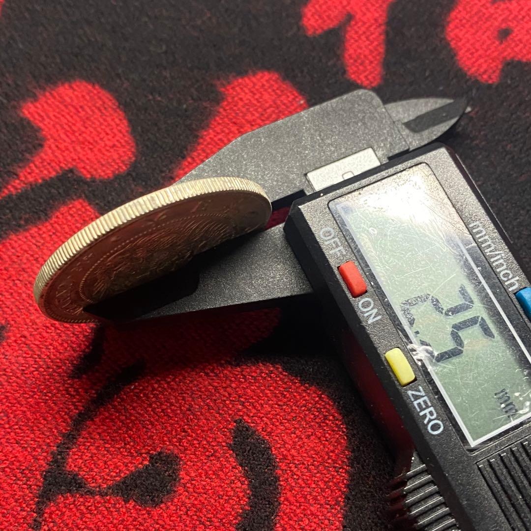 新1円銀貨（小型）　B25　大正3年　1914年　一圓　アンティーク