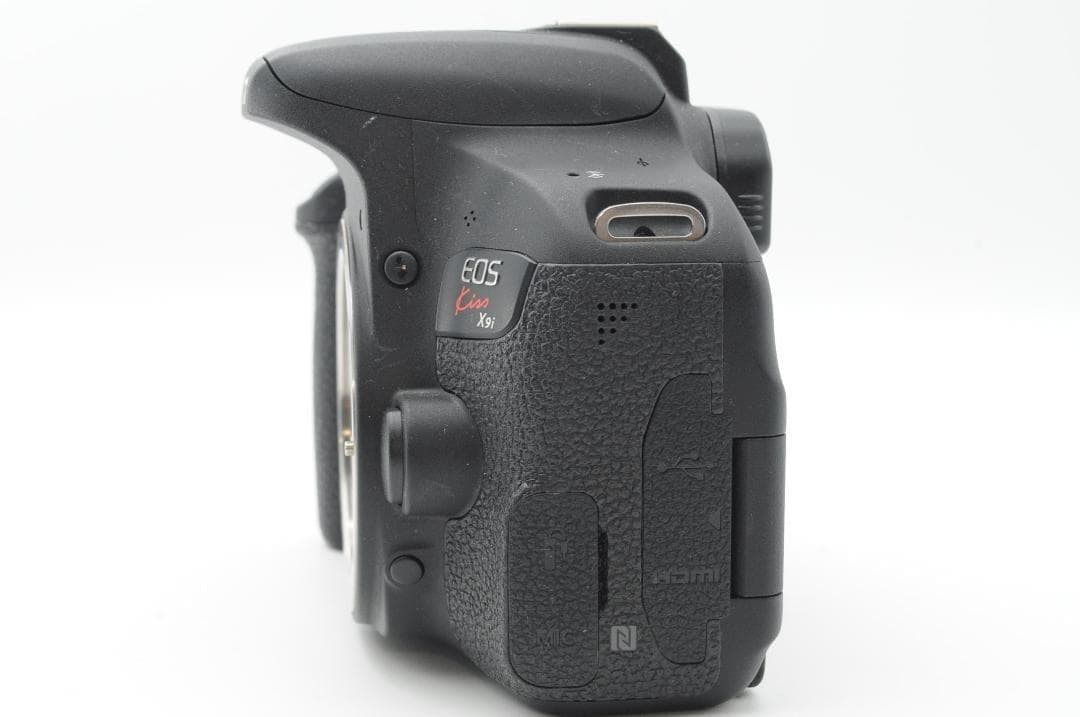 ☆新品級☆新春初売りSALE☆ Canon EOS Kiss x9i ダブル