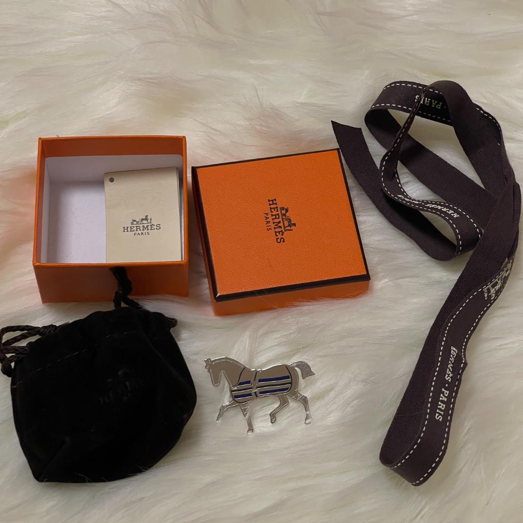 エルメス　2025新商品　スカーフ70リング 《馬着を着た馬》　新品未使用品