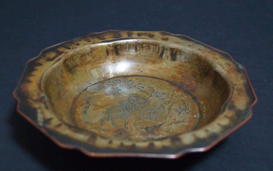 清 萬寶斎 顧記造 葵口菓子器 金工細工刻『張果神算図』三足銅盆 茶道具★希少品