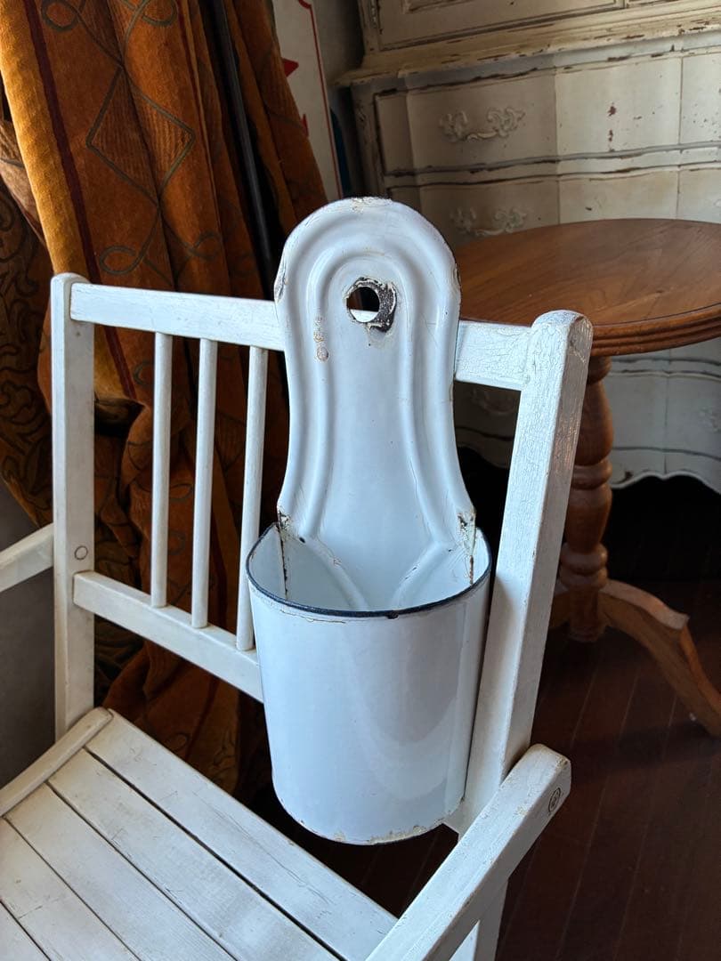 フランス　アンティーク　ホーロー　壁掛け　ブラシホルダー　ホワイト　小物収納レア