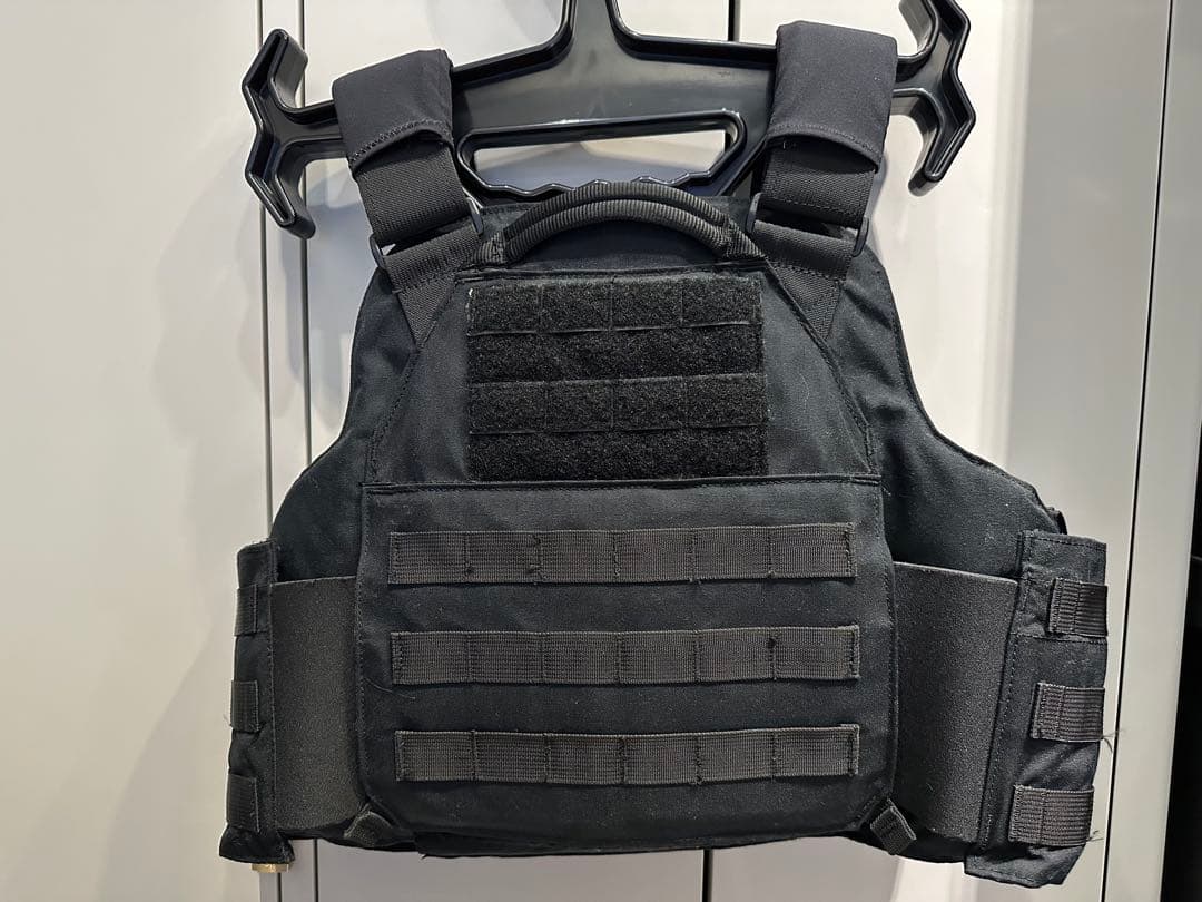 【実物】Velocity systemsロープロファイルアサルトプレートキャリア