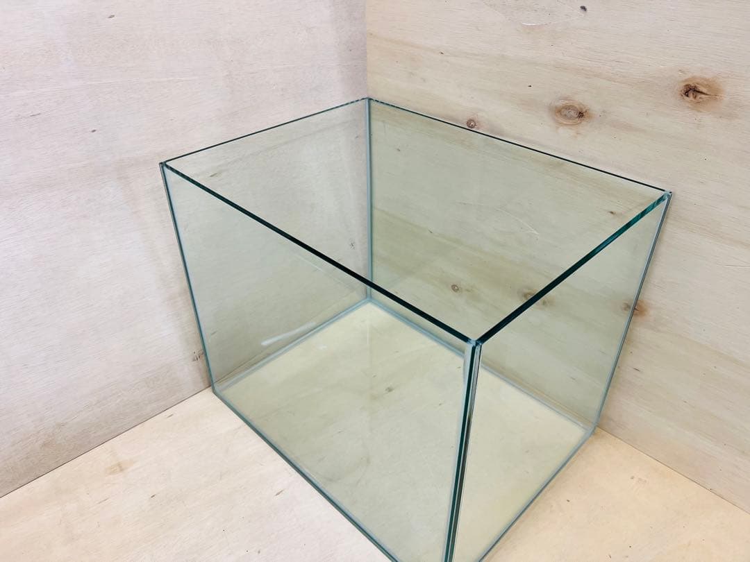 600ｘ450ｘ450mm 水槽 クリアシリコン 未使用品