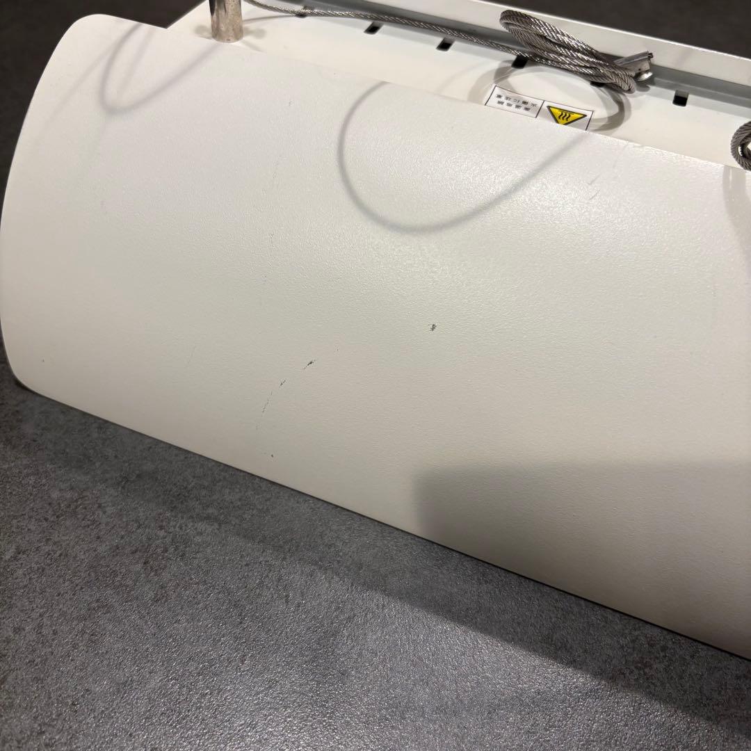 カミハタ　ファンネル2　8000K　水槽用ライト　 ホワイト②